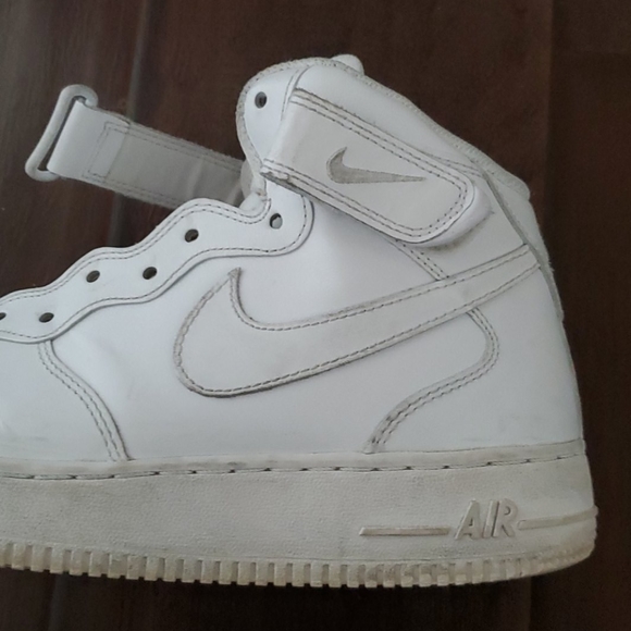 Nike Air Force 1 - Picture 6 of 7